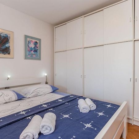 Rina B4 Apartman Poreč Kültér fotó