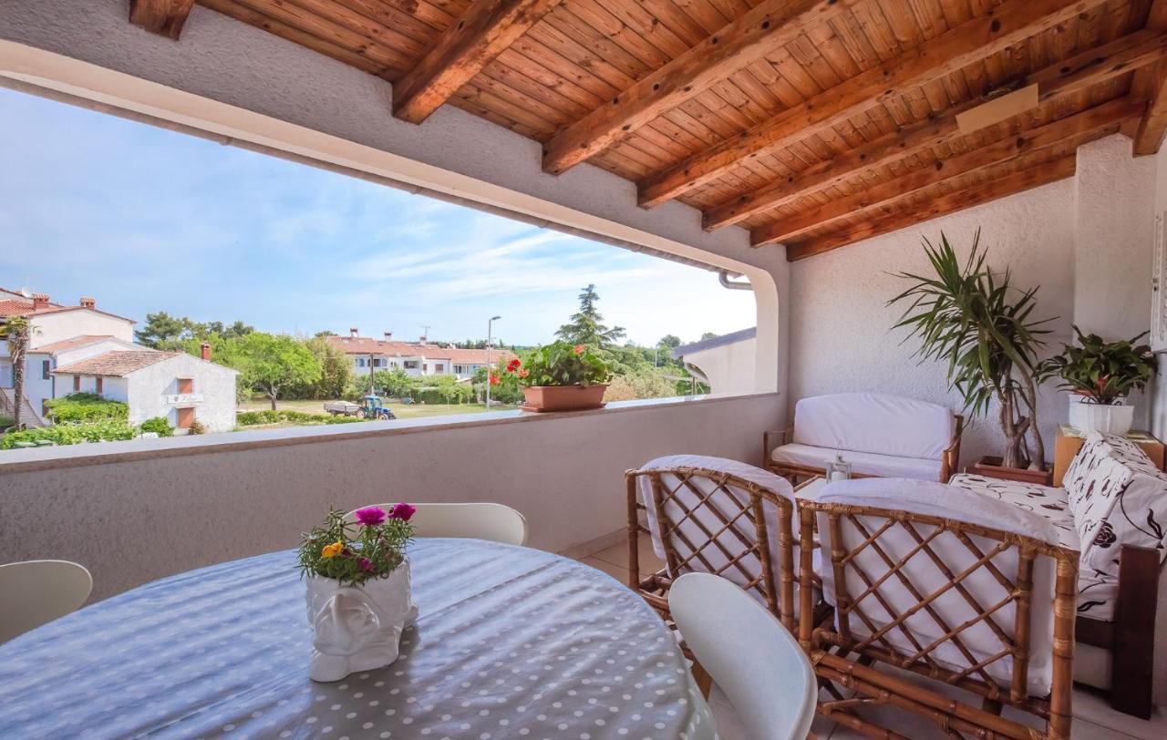 Rina B4 Apartman Poreč Kültér fotó